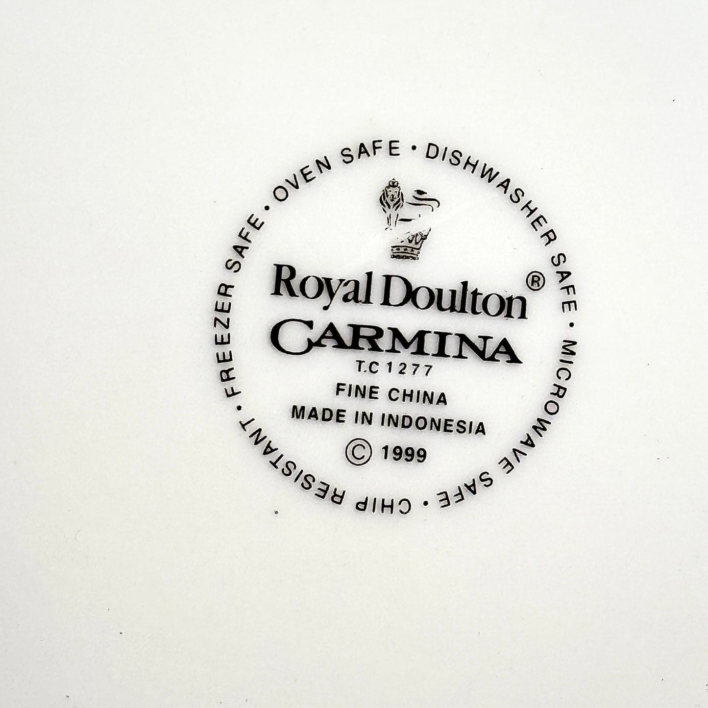 Royal Doulton Carmina Fine China Tableware Bowl 23 cm